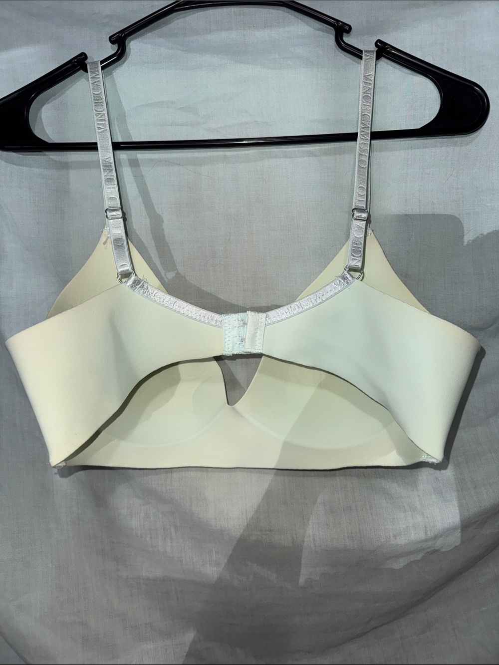 Vince Camuto Tshirt Bra - Picture 3 of 3